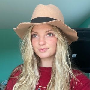 Tan Felt Fedora with Black Ribbon Trim